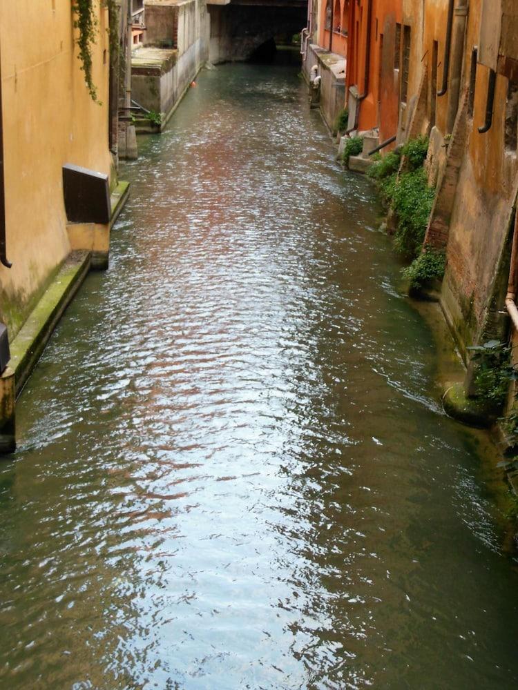 Hotel San Giorgio โบโลญญา ภายนอก รูปภาพ