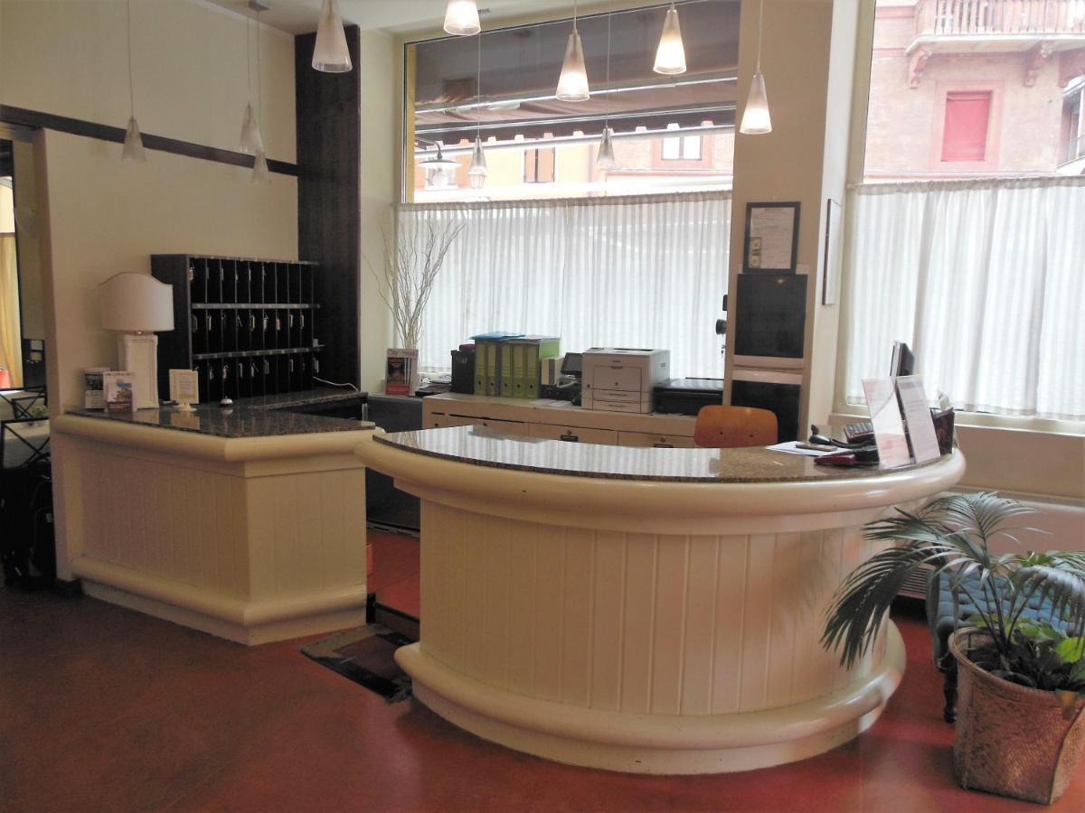 Hotel San Giorgio โบโลญญา ภายนอก รูปภาพ